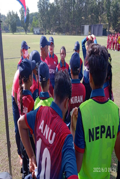 नेपालको खराब रेकर्डः ८ रनमै अलआउट, १.१ ओभरमै हार ! 